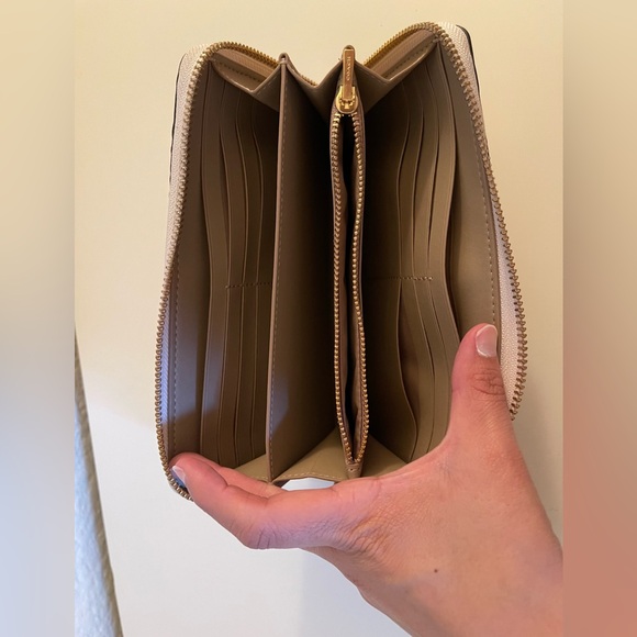 Coach Cream Embossed Wallet - Picture 5 of 8